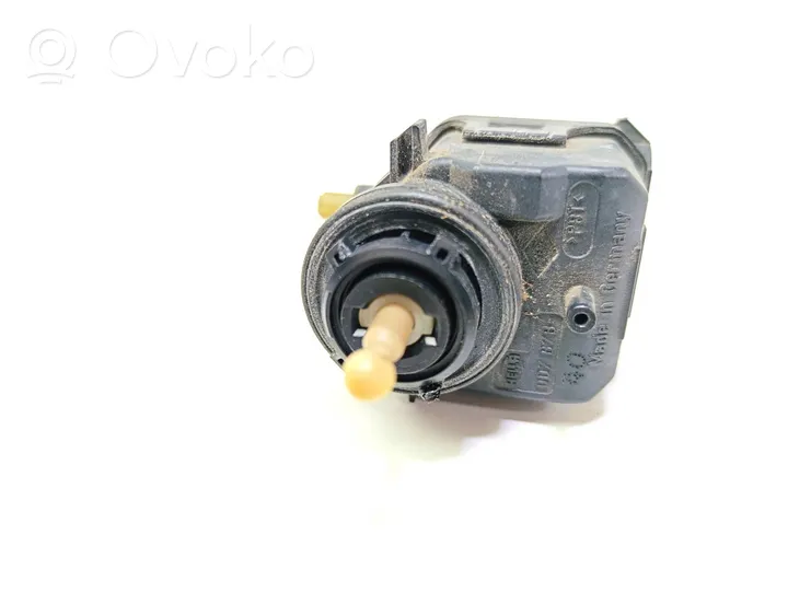 Renault Laguna I Headlight level adjustment motor 007878