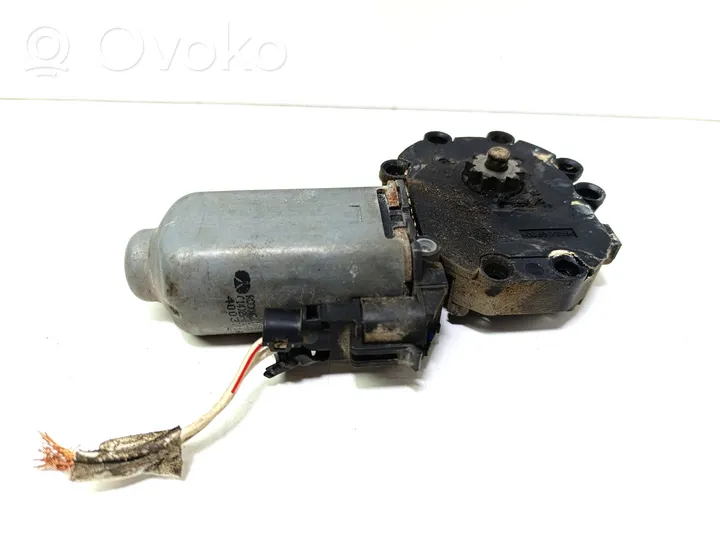 Renault Laguna I Front door window regulator motor 400371A