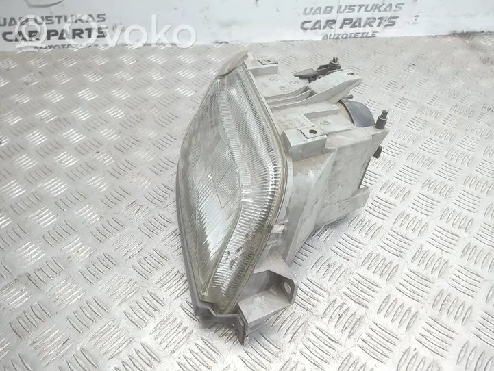 Renault Clio I Lampa przednia 