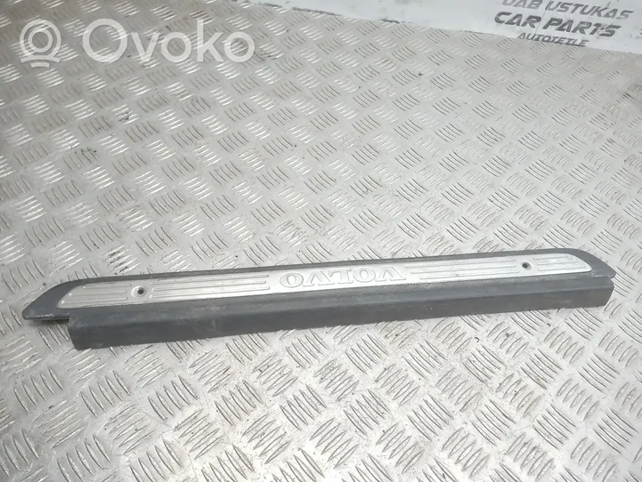 Volvo S40, V40 Priekinio slenksčio apdaila (vidinė) 
