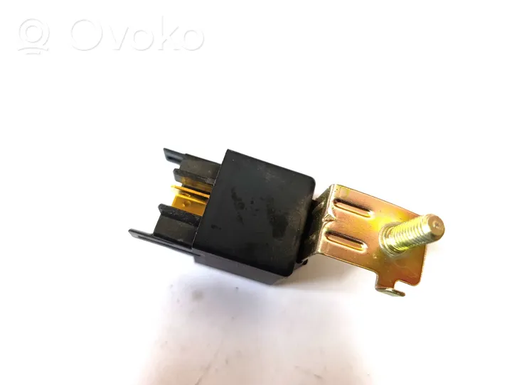 Hyundai Trajet Other relay 3916037120