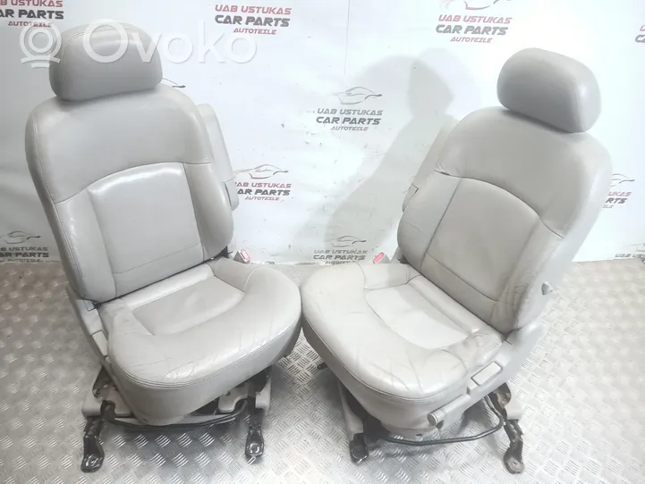 Hyundai Trajet Seat set 