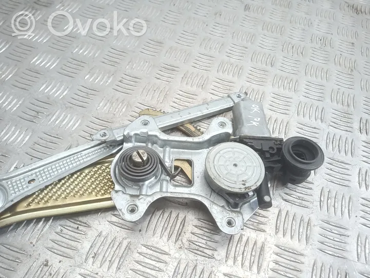 Toyota Yaris Regulador de puerta delantera con motor 8572052020