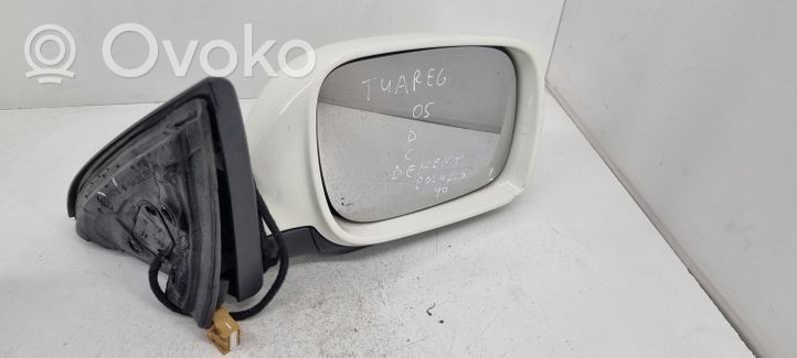 Volkswagen Touareg I Elektryczne lusterko boczne drzwi przednich 31256