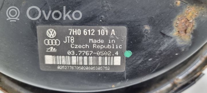 Volkswagen Multivan T5 Brake booster 7H0612101A