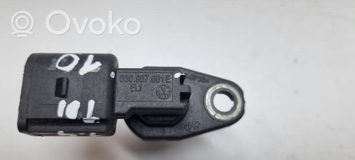 Volkswagen Polo V 6R Camshaft position sensor 030907601E