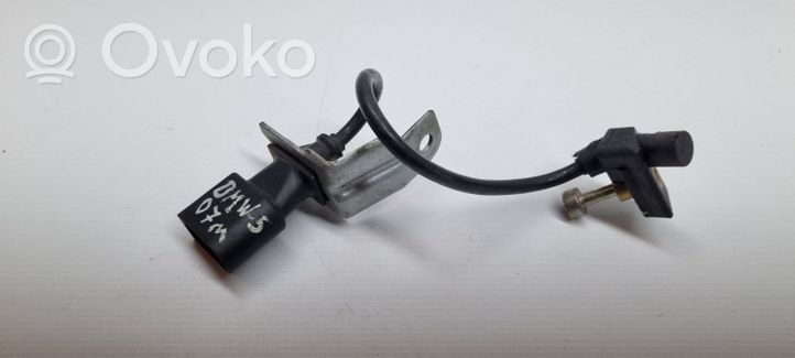 BMW 5 E60 E61 Kloķvārpstas stāvokļa sensors 0281002477