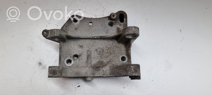 Citroen C4 I Support de générateur / alternateur 9659649080