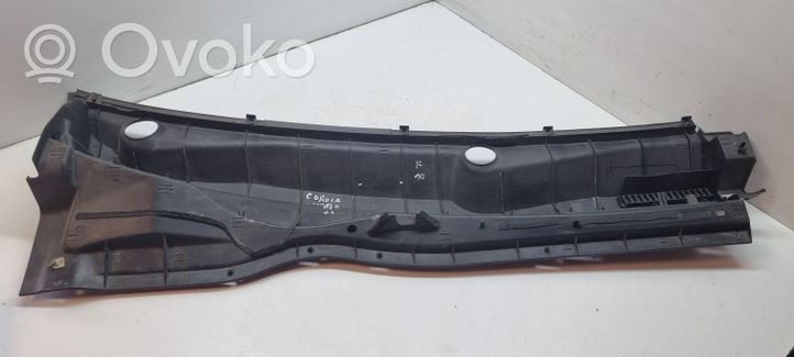 Toyota Corolla Verso AR10 Rivestimento del tergicristallo 557820F010