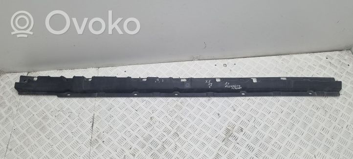 BMW X5 E70 Slenksčio dalis 7158422