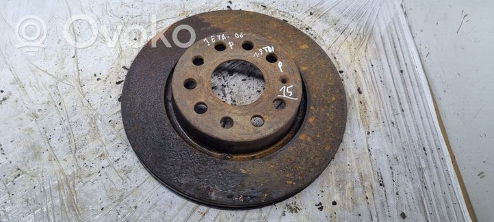 Volkswagen Jetta V Front brake disc 