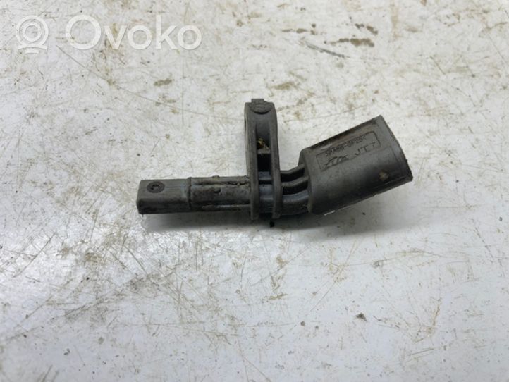 Volkswagen PASSAT B8 Czujnik ABS hamulca tylnego 10071154013