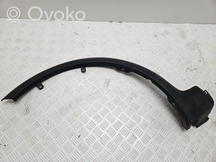 Suzuki SX4 Garniture pour voûte de roue avant 7722179J0L