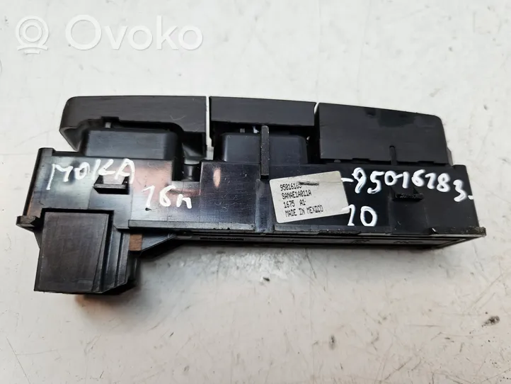 Opel Mokka Hazard light switch 95016183