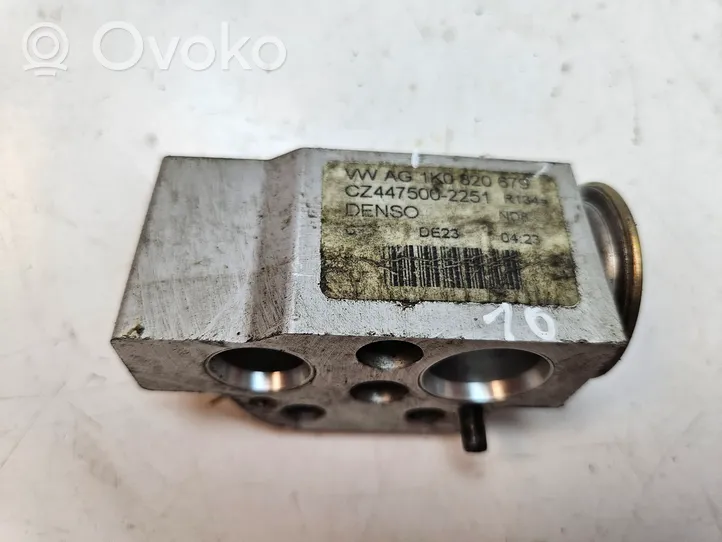 Volkswagen Tiguan Air conditioning (A/C) expansion valve 1K0820679