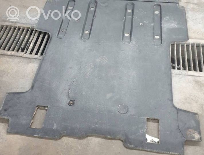 Opel Vivaro Rear floor carpet liner 749067370R