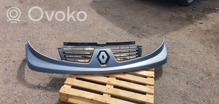 Renault Trafic II (X83) Grille calandre supérieure de pare-chocs avant 623100247R