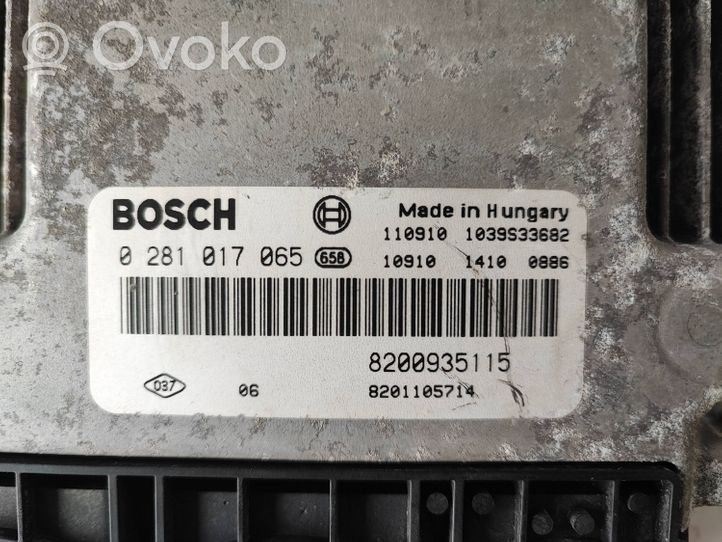 Opel Vivaro Calculateur moteur ECU 8200935115