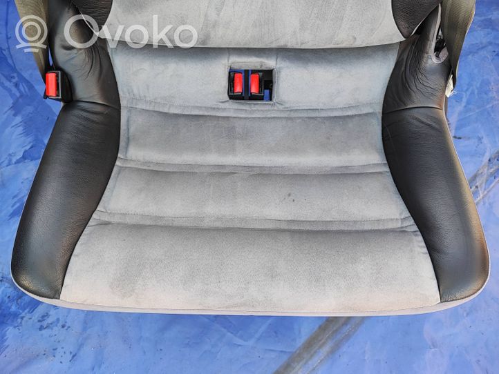 Volkswagen Transporter - Caravelle T5 Rear seat 