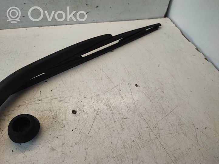 Opel Vivaro Galinio stiklo valytuvo kojelė 7700308803