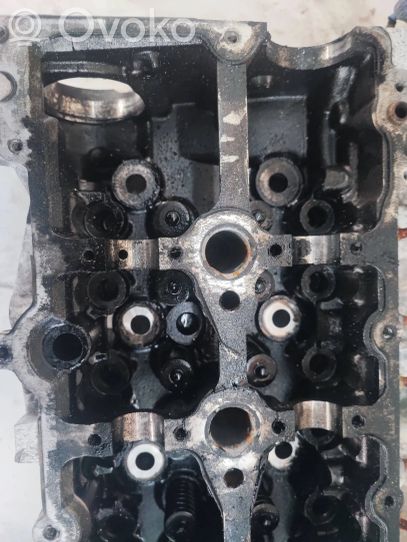 10422959R Renault Trafic III (X82) Engine head, 179.10 € | RRR 