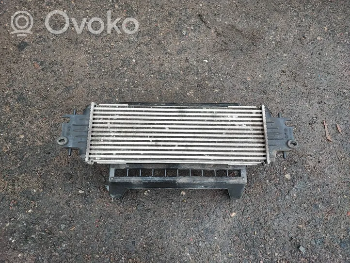 Nissan Primastar Chłodnica powietrza doładowującego / Intercooler 7700312903