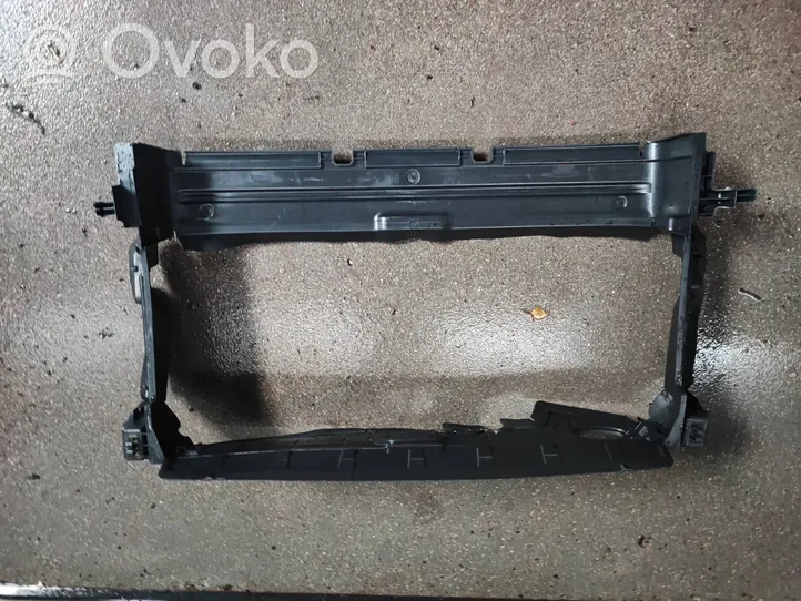 Opel Vivaro Radiator trim 93866585