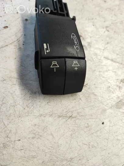 Opel Vivaro Multifunctional control switch/knob 8200009040