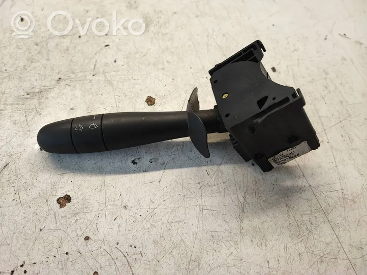 Opel Vivaro Wiper control stalk 8200070265