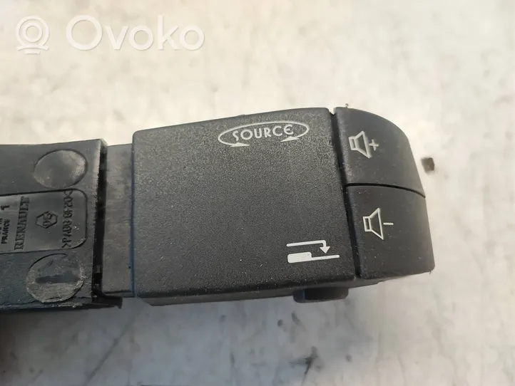 Opel Vivaro Innesco anello di contatto dell’airbag (anello SRS) 8200070265