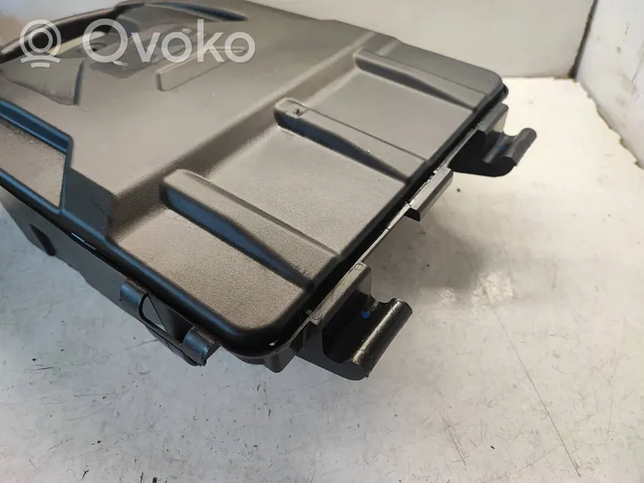 Opel Vivaro Tool set 995015576R