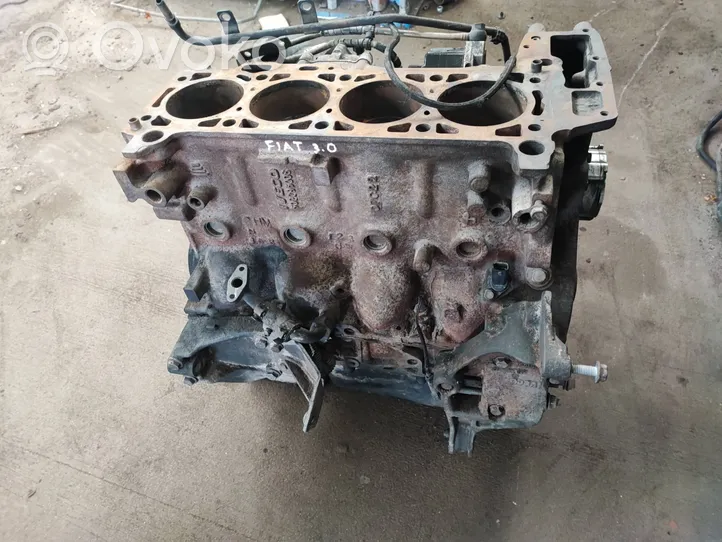 Peugeot Boxer Engine block 502295008