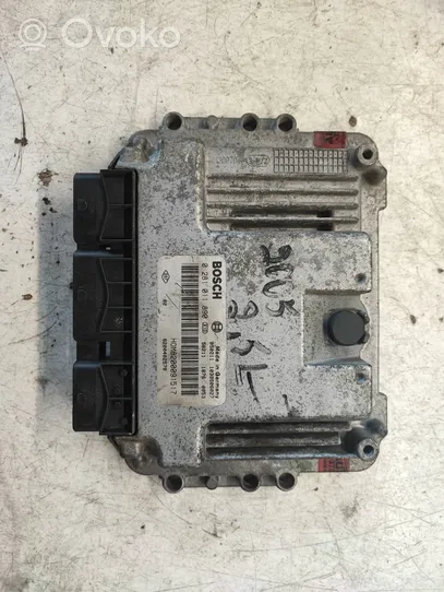 Renault Trafic II (X83) Calculateur moteur ECU 1039S06027