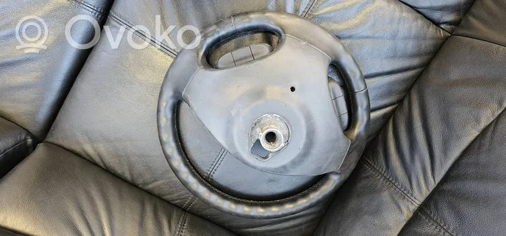 Opel Vivaro Steering wheel 8200009397