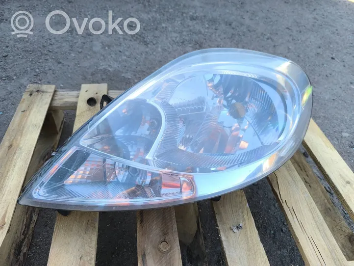 Renault Trafic II (X83) Headlight/headlamp 8200701354