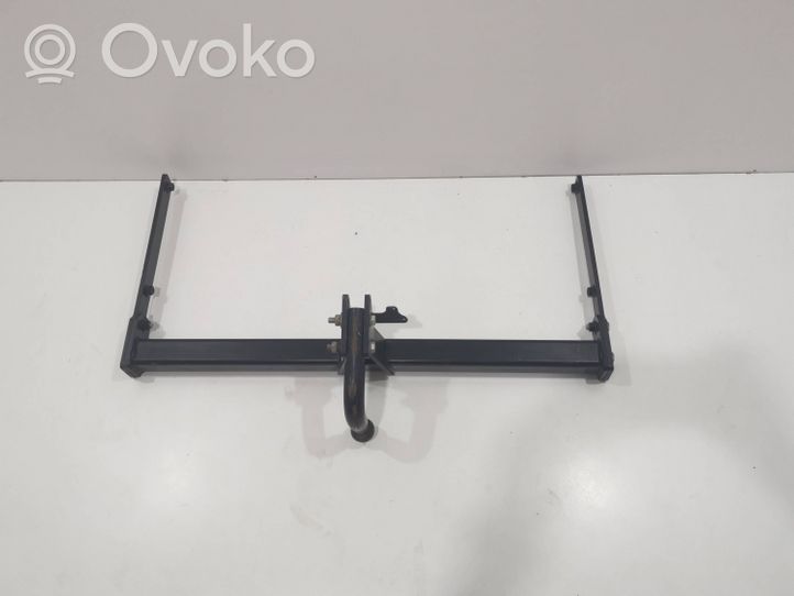 Toyota Avensis T270 Tow bar pw96002005