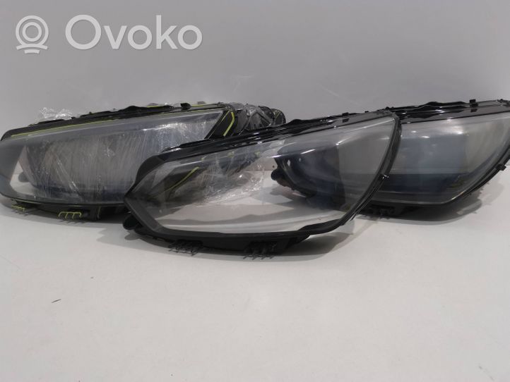 Peugeot 208 Klosze lamp przednich L90428980