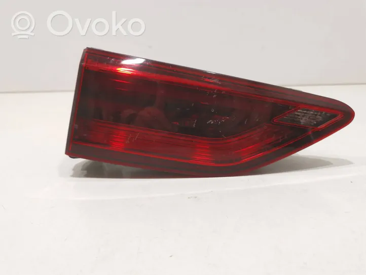 Volkswagen Golf VIII Lampy tylnej klapy bagażnika 5H0945093C