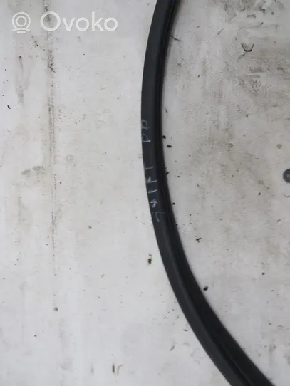 Jaguar XJ X351 Front door rubber seal 