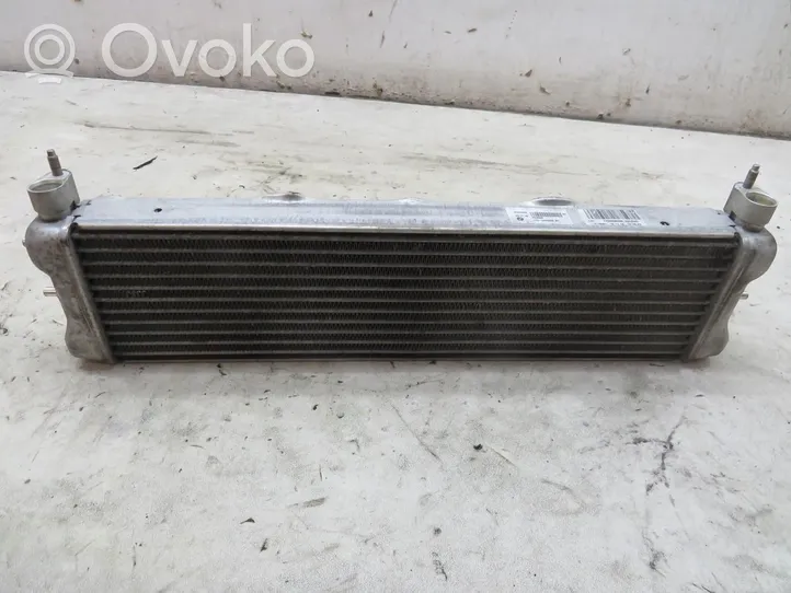 Toyota Auris E180 Radiateur d'huile moteur 71619001