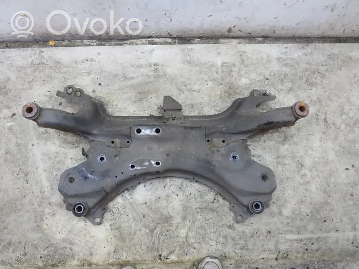 Toyota Avensis T270 Front axle beam 