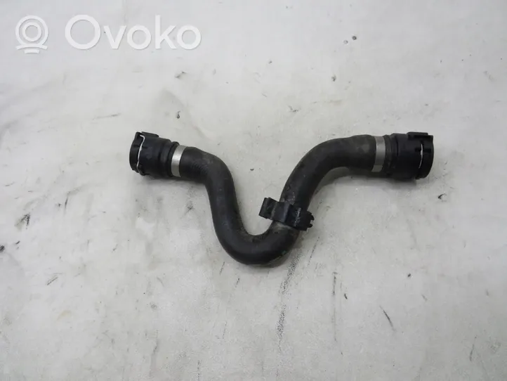 Opel Insignia B Tuyau de liquide de refroidissement moteur 39087133