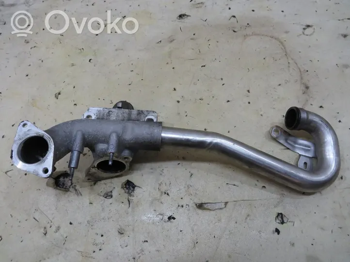 Nissan Qashqai Tuyau de raccordement solide EGR 170741B