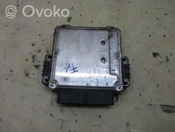 Suzuki Vitara (LY) Komputer / Sterownik ECU silnika 33910-55P00