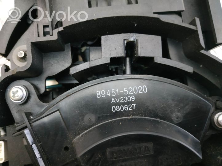 Toyota Yaris Pavarų perjungimo mechanizmas (kulysa) (salone) 8945152020