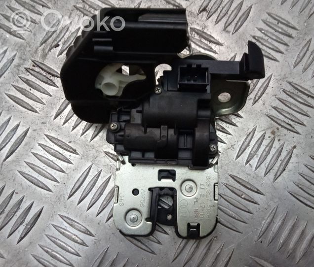 Audi A3 S3 8P Tailgate/trunk/boot lock/catch/latch 8K9827505M