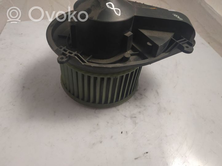 Volkswagen Golf IV Ventola riscaldamento/ventilatore abitacolo 8D1820021