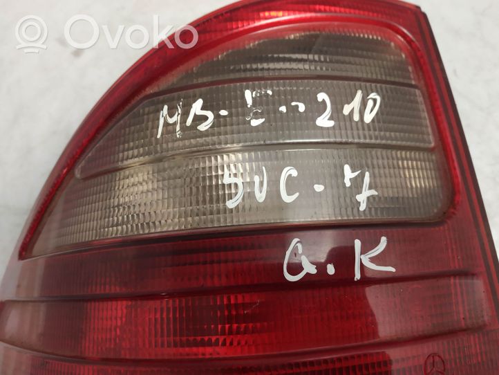 Mercedes-Benz E W210 Rear/tail lights A2108204764