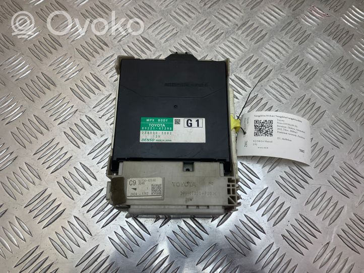 Toyota Prius (XW30) Sulakemoduuli 8922147290