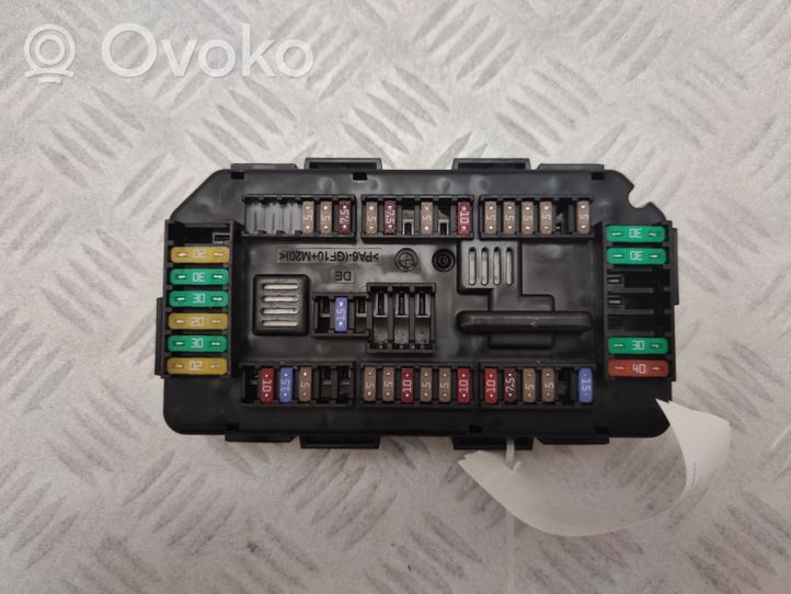 BMW 4 F36 Gran coupe Fuse module 9389068